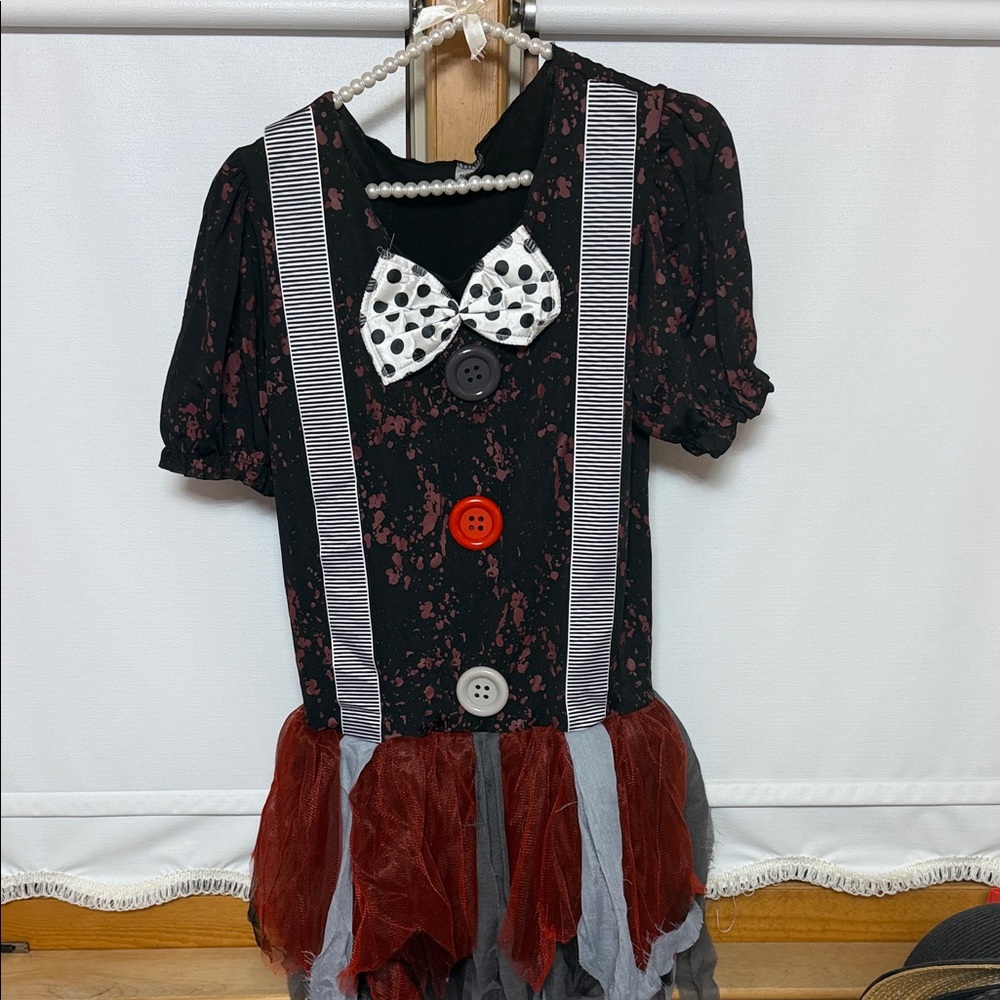 Spirit womans Clown Costume with Black and Red